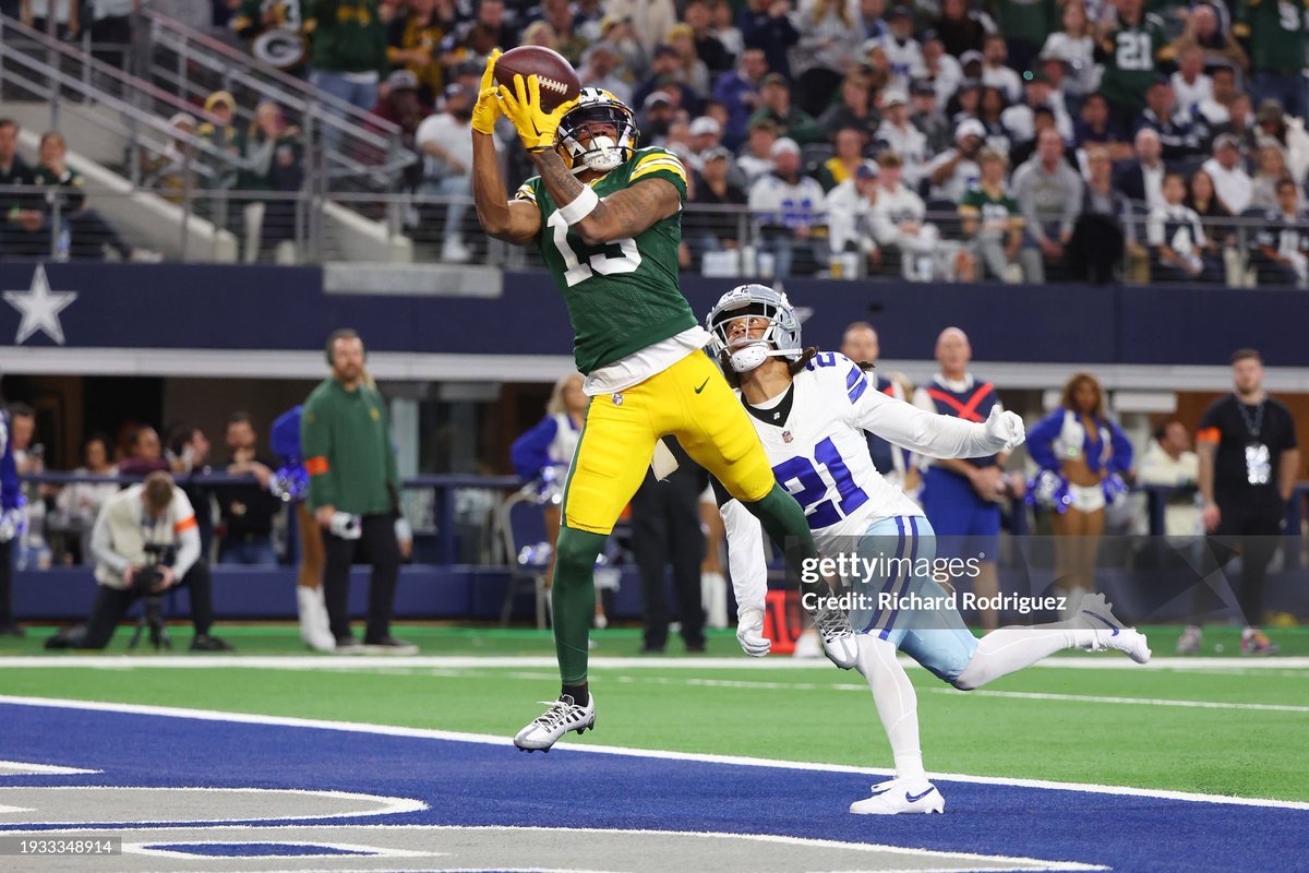 The Green Bay #Packers jumped all over the Dallas Cowboys in the first half, leading 27-7 in their NFC Wild Card Playoff game 📸: Ron Jenkins, Richard Rodriguez #WildCardWeekend #NFL #GBvsDAL