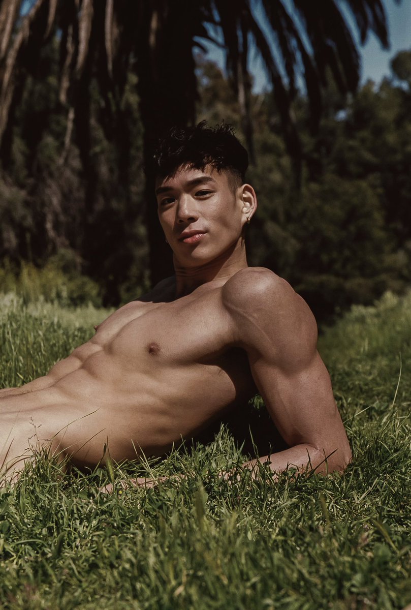 landyn_lu's tweet photo. Soaking up this sun 🌞 🌳 #film https://t.co/W5ipKgpSGR