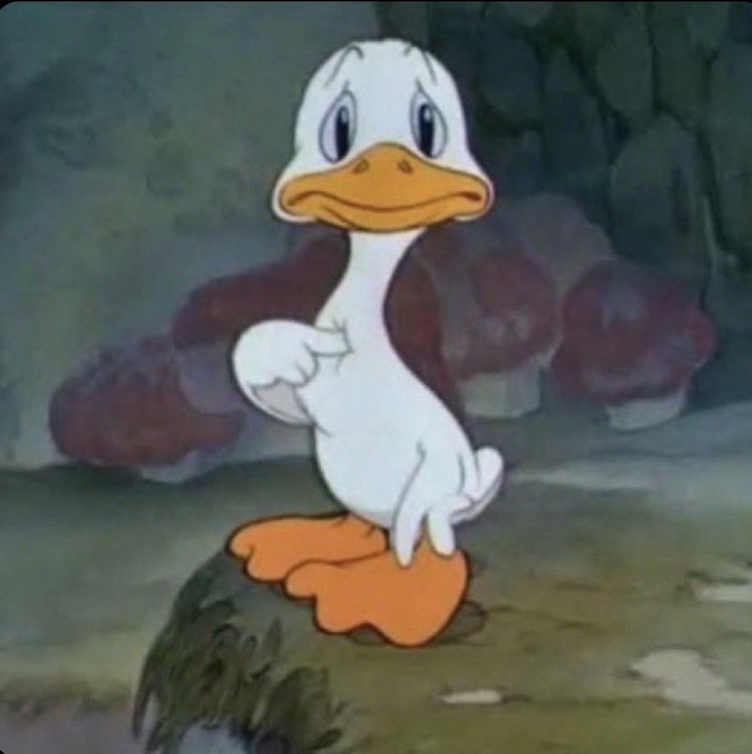 bdcoop15's tweet photo. live look at me after jimmy johnson’s halftime speech from the fox studio: https://t.co/oMa4mdjLEQ