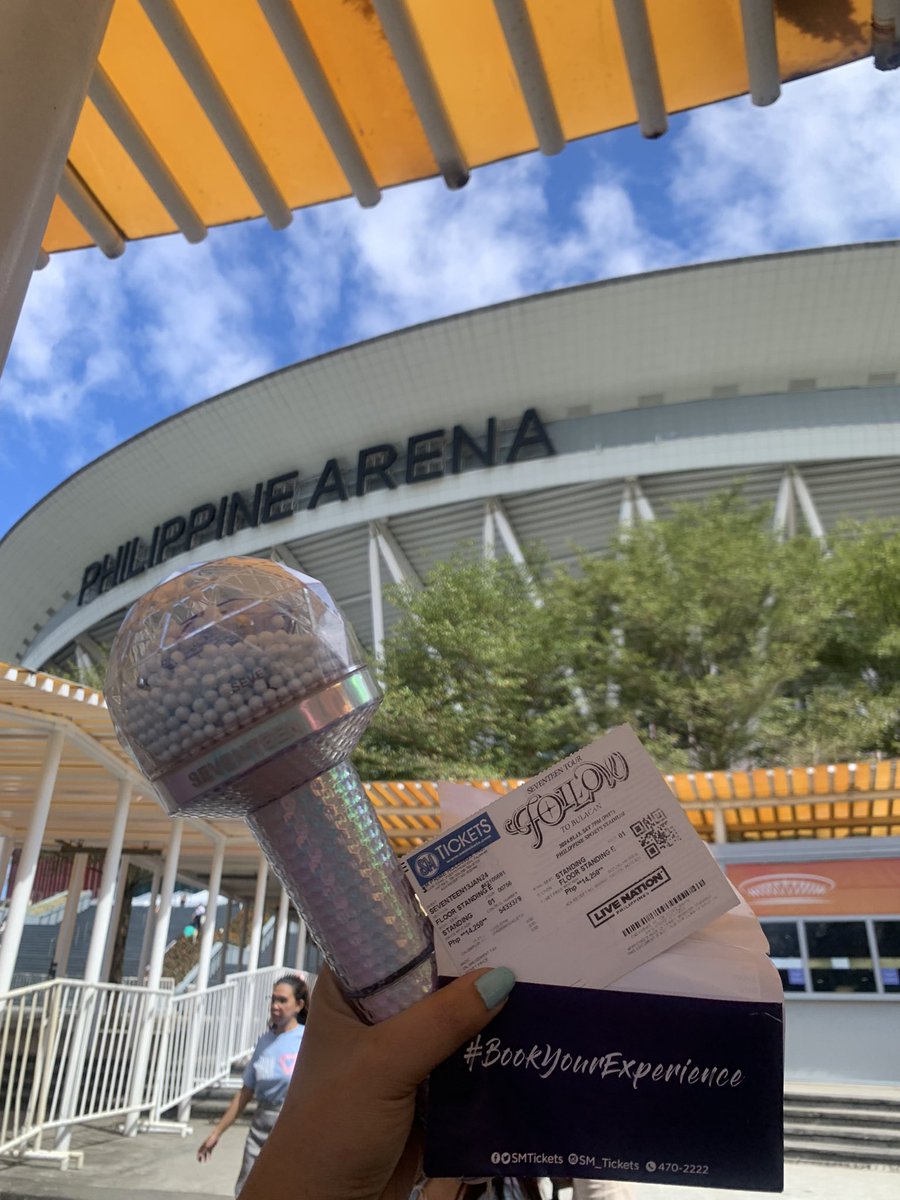 CurlyMie01's tweet photo. Unang plot twist ng 2024
Tanggap ko na talaga di ako makaka  attend ng concert ng SVT but the night before I found a ticket 😭🥹😩
I am so much happy right now 🩷🩵💎 #SEVENTEENinBULACAN #FTBDay1 https://t.co/7TnWWHtQ5O