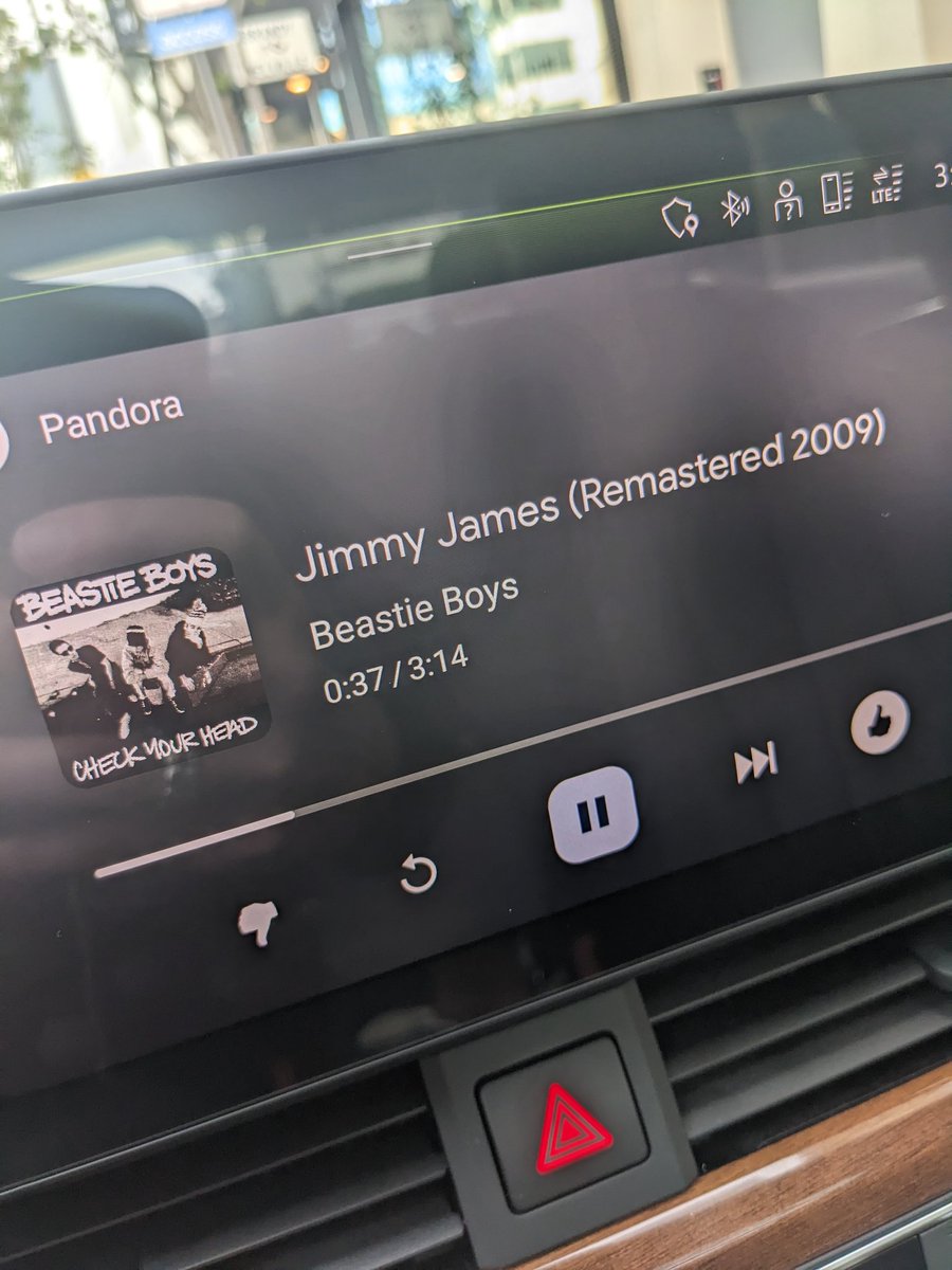 Jerry_DurhamPT's tweet image. EVERY MONTH this moves up my fav bboy song ever list....

#ICOULDNTGIVEADAMN
#MICCONTROL
#CANYOUGETMYDRIFT
.