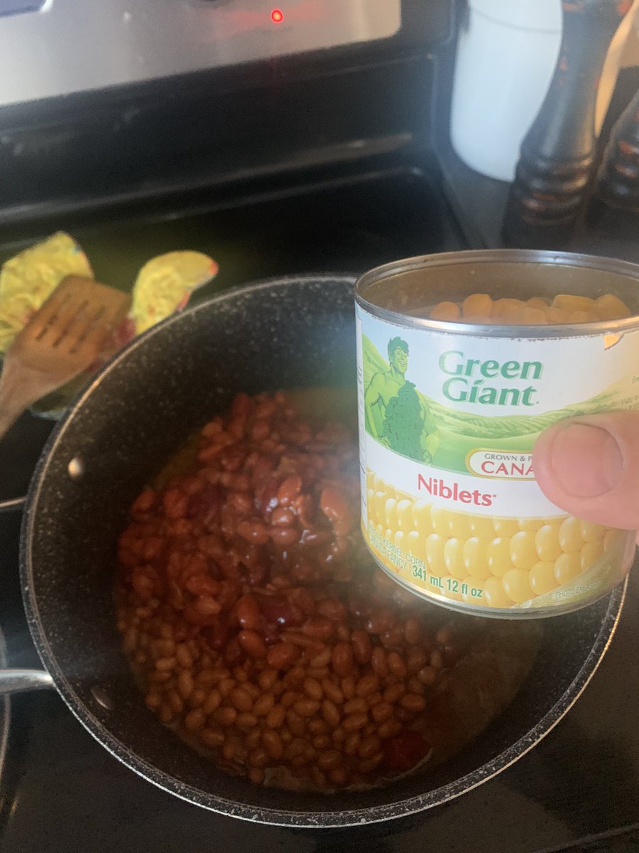 MattMattmarr's tweet image. Adding some tracer bullets to my chilli
#tracerbullets
#chilli
#mencooking