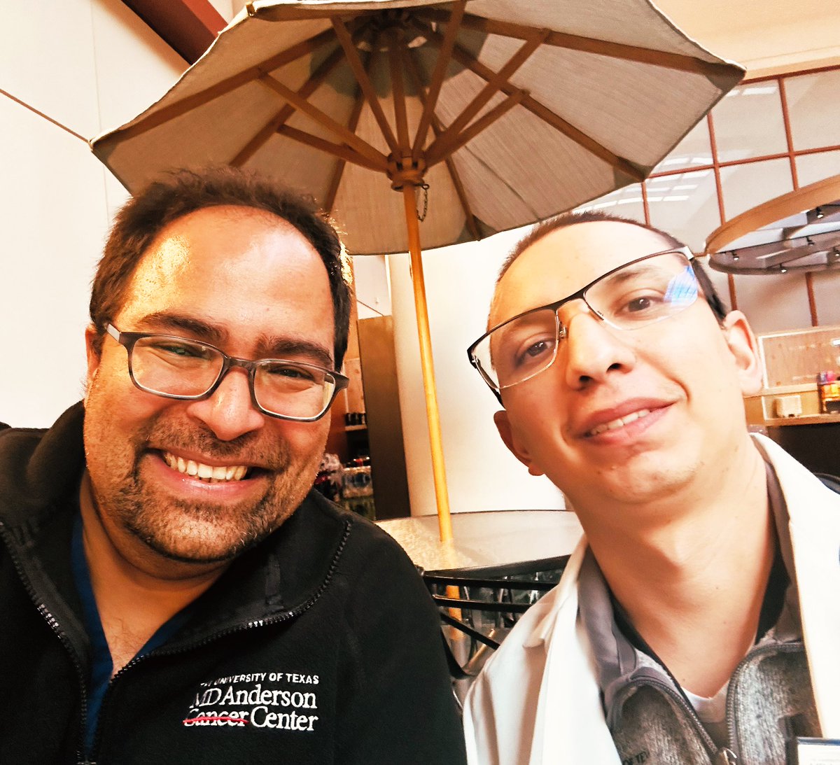 doctorpemm's tweet photo. #WhenOnService #SundayRounds | Wonderful to work this weekend with my amazing colleague Dr .@AlmanzaLeukMD !! β€οΈ π π #MPNSM #BPDCN #leusm #TeamPemm || #endcancer @MDAndersonNews | @jenweiying @garciamanero @TapKadia @DrHKantarjian https://t.co/FLCHQUhBqc