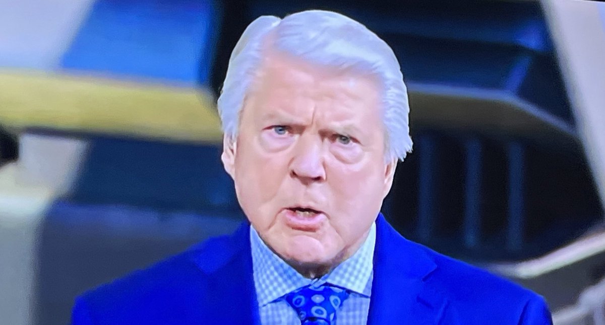 SharpFootball's tweet photo. Dez Bryant             Jimmy Johnson

                          🤝

Fire Mike McCarthy into the sun https://t.co/tzKBvfUfeI