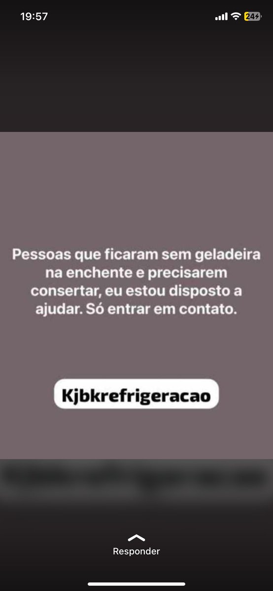 cantos_umbanda's tweet photo. Como fazer carnaval com muitas famílias perdendo suas coisas nessa chuva ? 
Quem precisar e for perto desse endereço vão lá ❤️ vou repostar qualquer post de ajuda para o pessoal que perdeu tudo nessa noite de sábado p domingo na chuva. https://t.co/O600fRWS3Z