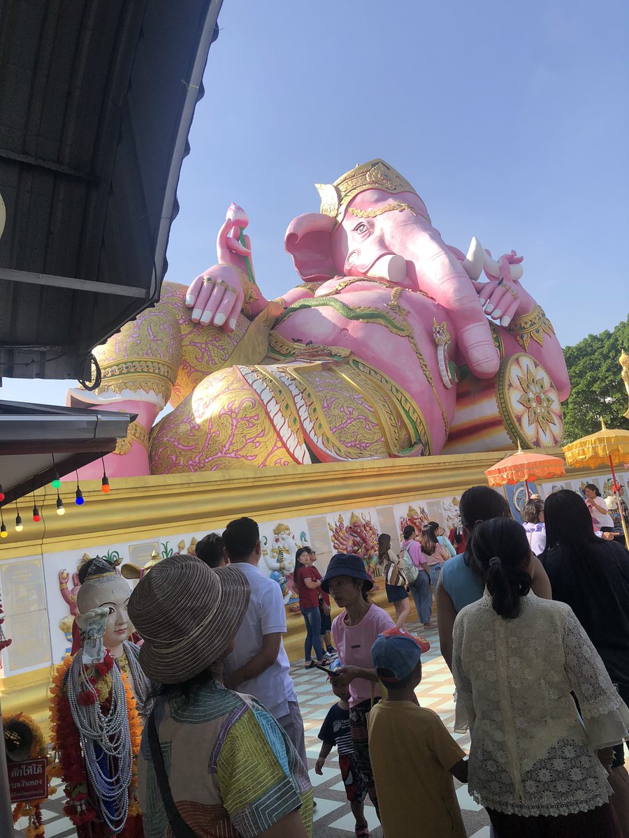 お久しぶりです〜
12月から忙しくてしばらく顔出せず。
今は海外にいます🫡
また落ち着いたらしーくんの配信にも参加したいなー🍀