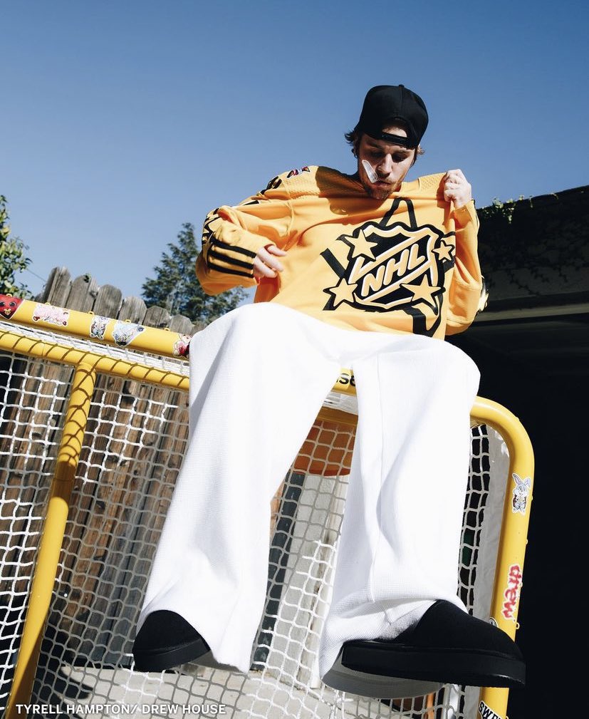 bieberupdate_jp's tweet photo. NHL × Adidas × Justin Bieber https://t.co/Ls7gotB5ca