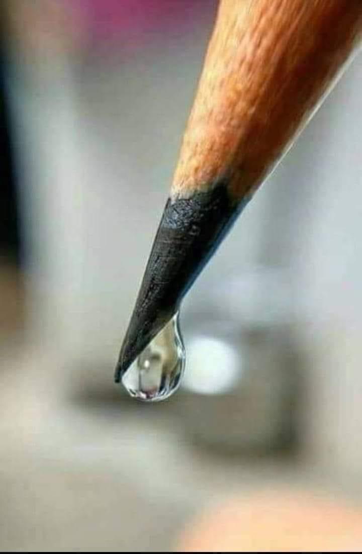 "الظَّمأ هو ليس احتياجُنا للماء فحسب..
 وإنَّما هو عَطَشُ قلوبِنا لكلمةٍ طيبةٍ تُحيي مشاعرَنا التي جفَّتْ مِن شدة قساوةِ الدَّهر"