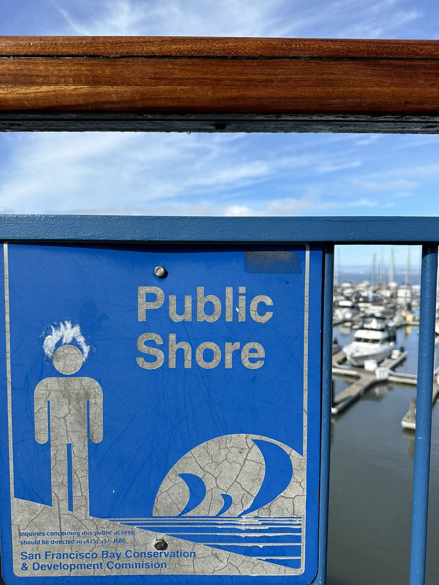 diskinserted's tweet image. Happy to see that Don King finds the time to enjoy the Public Shore.