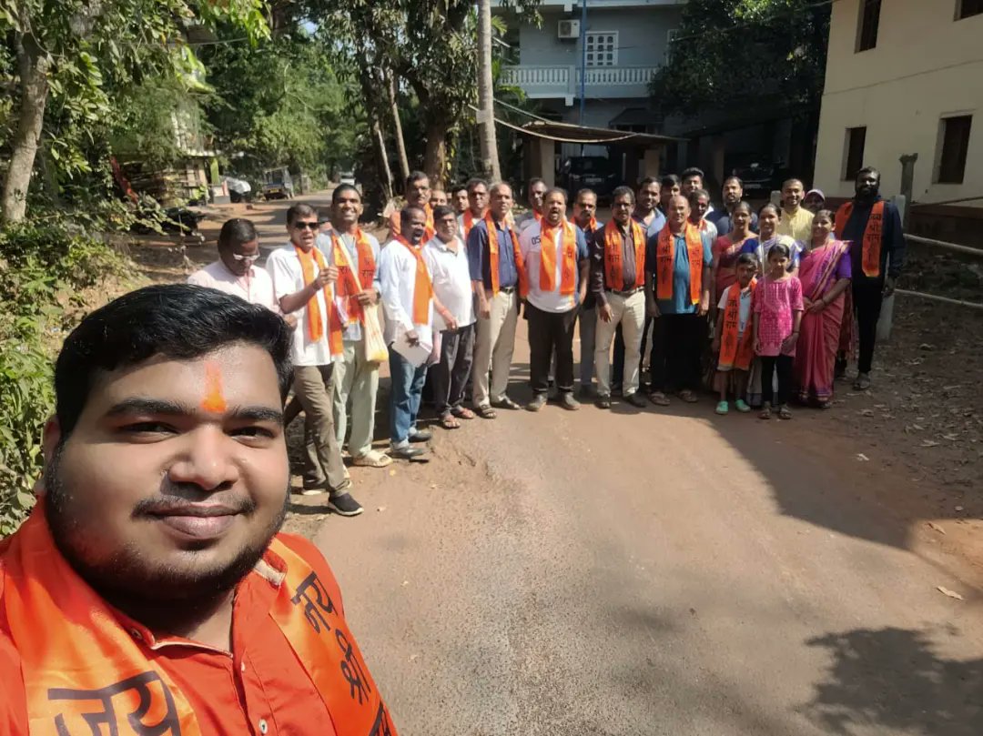 DayanandSopte's tweet photo. Under the leadership of Shri. Dayanand R. Sopte, distributed the sacred Akshata along with Ayodhya Ram Mandir Pran Prathistan Invitation Card to the  Mandir's of  Harmal Village Shri. Devi Bhumika Temple, Shri Ravalnath Temple and Shri Narayan Temple. https://t.co/Bi4bFYscnN