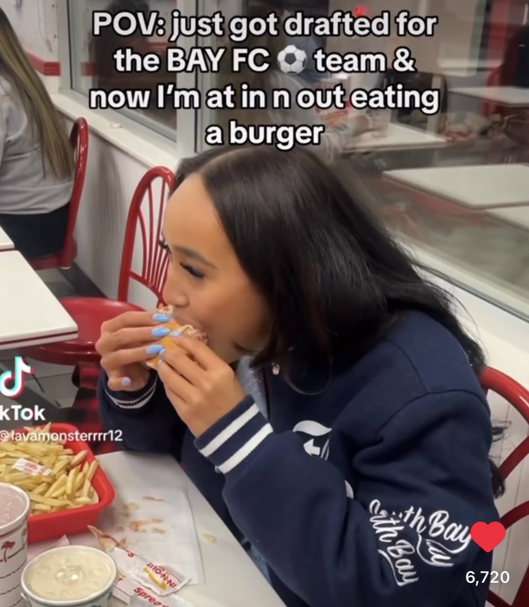 First #PaulGiamatti, then #LavaVaka. We’re making this a thing! 🍔 #BayFC @NWSL