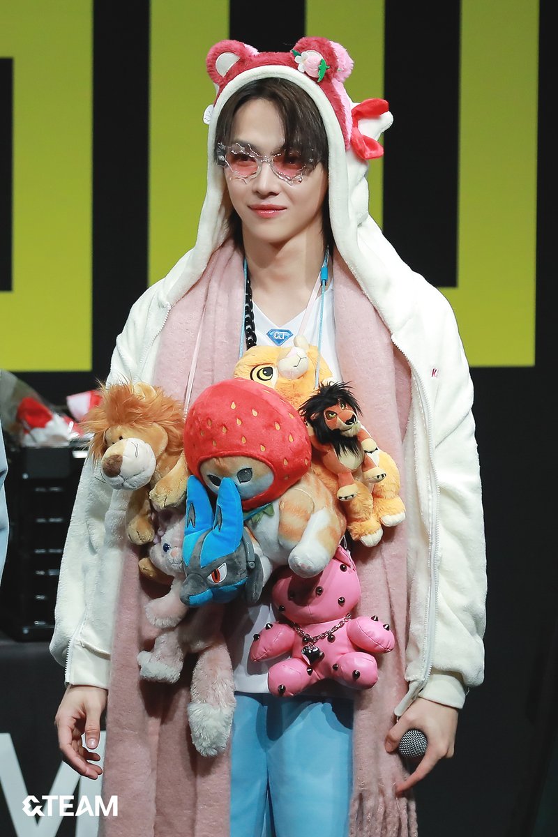 &TEAM Premium Sign Event in Japan Behind Photo #andTEAM #NICHOLAS