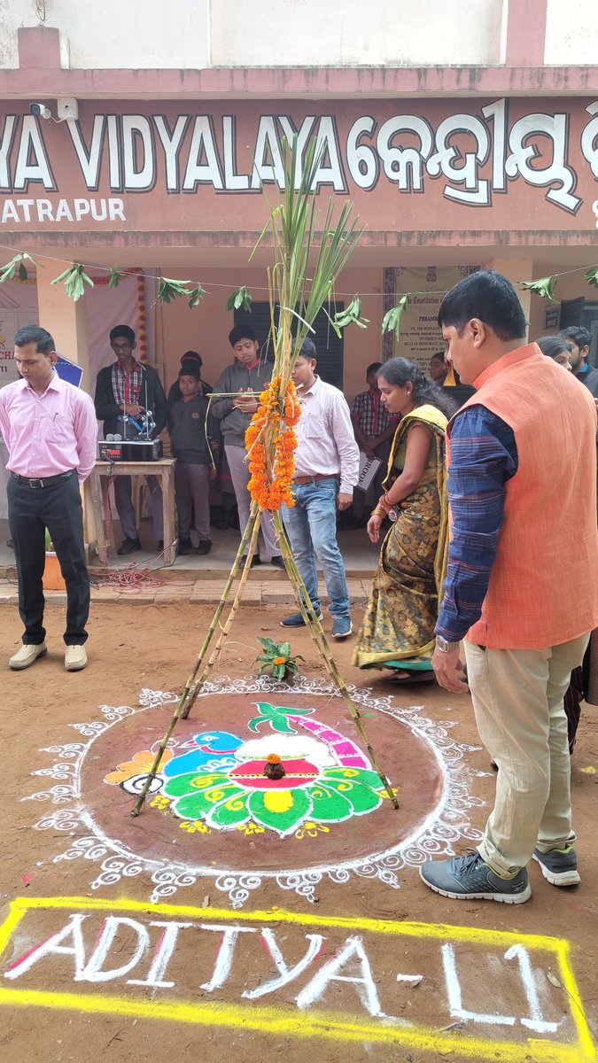 KVChatrapur's tweet photo. Vidyalaya Celebrated #MakarSankranti is truly a #OneNationOneFestival @EBSB_Edumin https://t.co/ap5Iaj8kY4