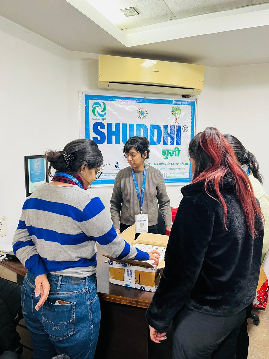 ngoshuddhi's tweet photo. Team Shuddhi NGO distributed health kits, medicines, and supplements to the youth in New Delhi. You can also join as volunteer in the giving events by connecting at https://t.co/4iZGb3g0IA https://t.co/zvDinuIImv