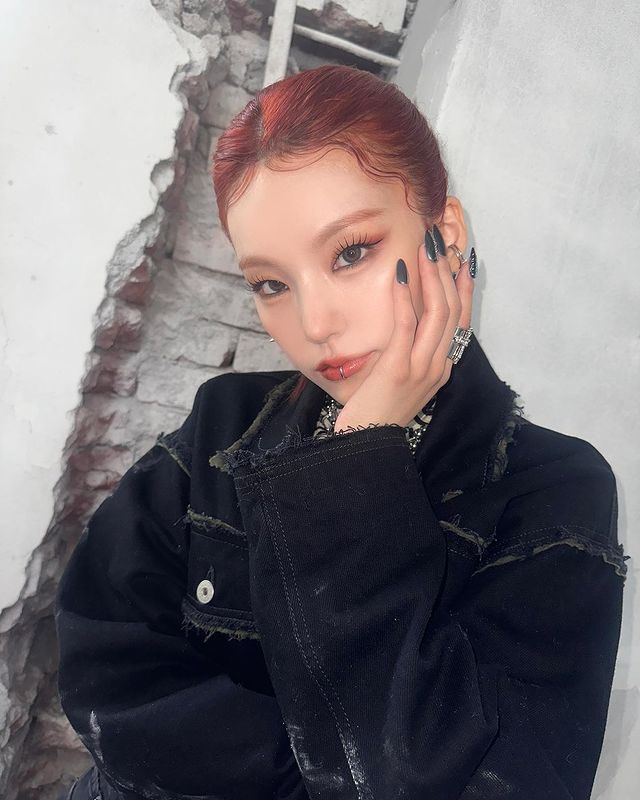 so, all the cool stuff here is decked out with fancy marble and it’s totally designed to block out any unsettling echoes. it’s all about showing off my awesome charm and giving off major vibes. just believe me, it’s all about bringing out the beauty that’s already within me.