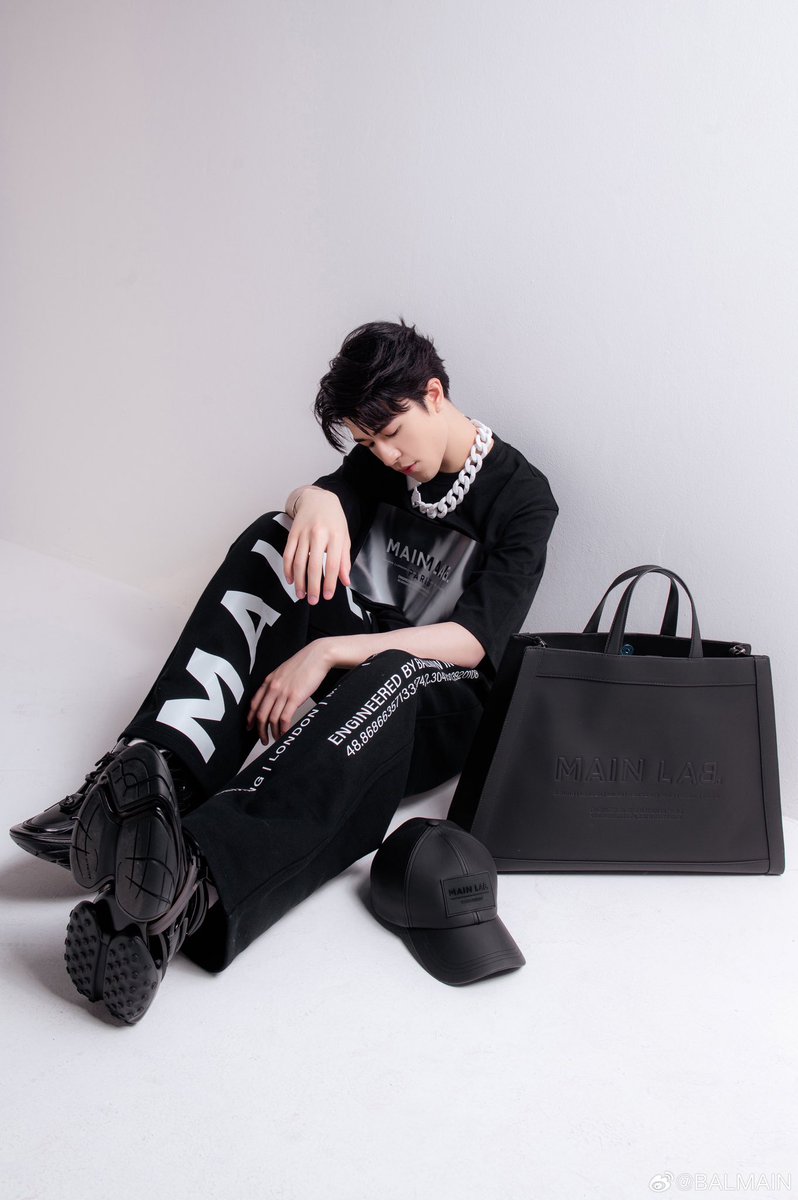 Deejung69652236's tweet photo. ขอประดับทลหน่อย เท่มากๆๆๆ
#MAINLAB #BALMAIN
#BALMAINMAINLAB
#BALMAINUNICORN
#BALMAINARMY
@patrick_pppat #แพทริค #PatrickFinkler #แพทริคณัฐวรรธ์ #尹浩宇 #Patrick尹浩宇 https://t.co/io4Gk2ucCz
