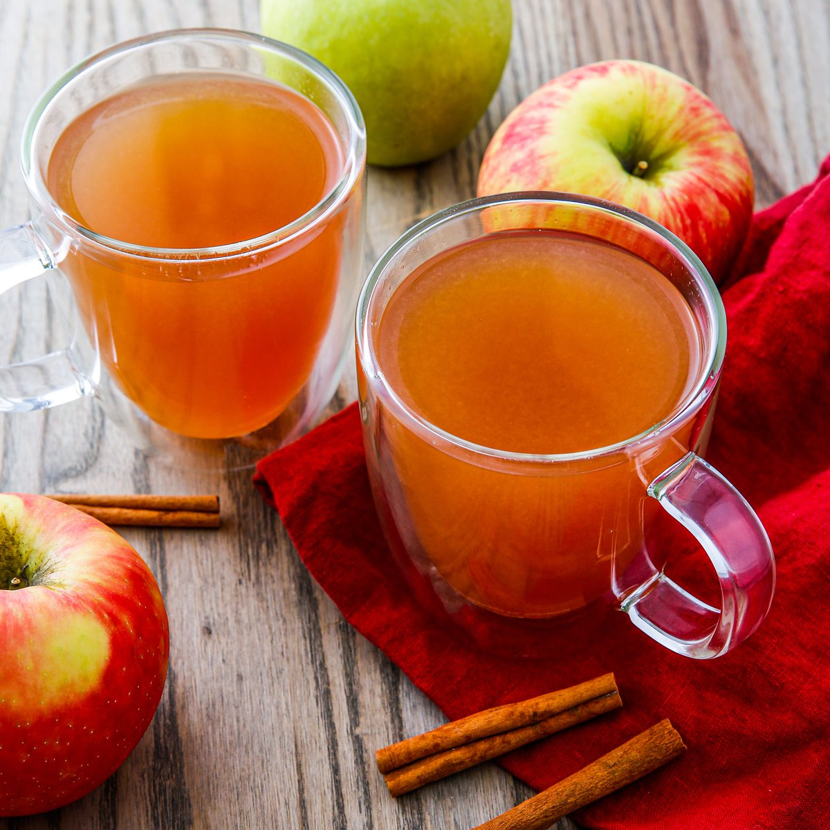 gonutrastore's tweet photo. Tap into the potency of nature with a sip of Apple Cider – a delightful elixir brimming with antioxidants and digestive marvels for a healthier, happier you! 🍎✨
#Gonutra #superfood #healthyfood #vegan #beachbody #sweating #healthylifestyle #crossfit #fitfiance #eathealthy https://t.co/wVkugLWcL0