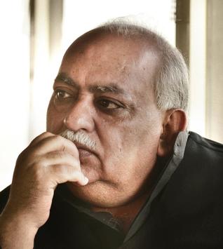 मशहूर शायर मुनव्वर राणा जी का निधन बहुत ही पीड़ादायक है, शायरी की दुनिया में एक युग का अंत है। 

ईश्वर दिवंगत आत्मा को शांति और उनके परिवार को यह दुख सहन करने की शक्ति प्रदान करें।

विनम्र श्रद्धांजलि..