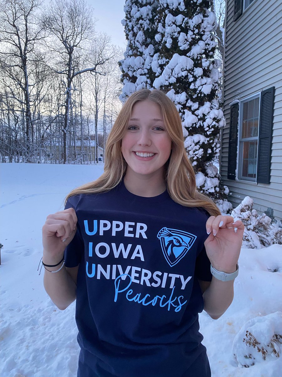 reagon22's tweet photo. Go Peacocks!!🩵🦚 #Feathersup @UIU_Softball https://t.co/0CUNEeU6kT