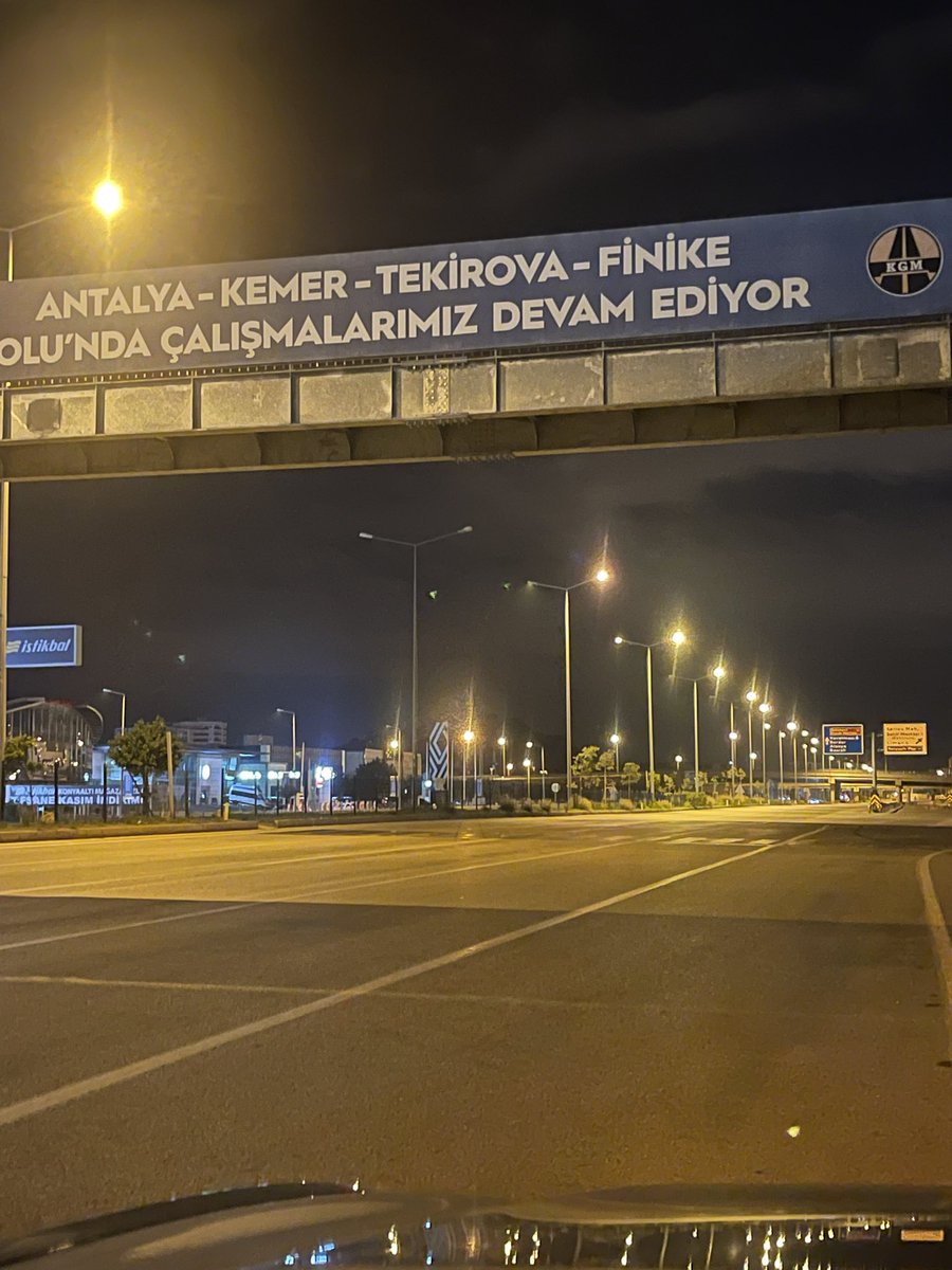 Firsttimecoupl2's tweet photo. ✈️ Antalya Konya altı sahil kimler var uyanık davet edecek 💋✈️💃 https://t.co/ebbgNbyzwW
