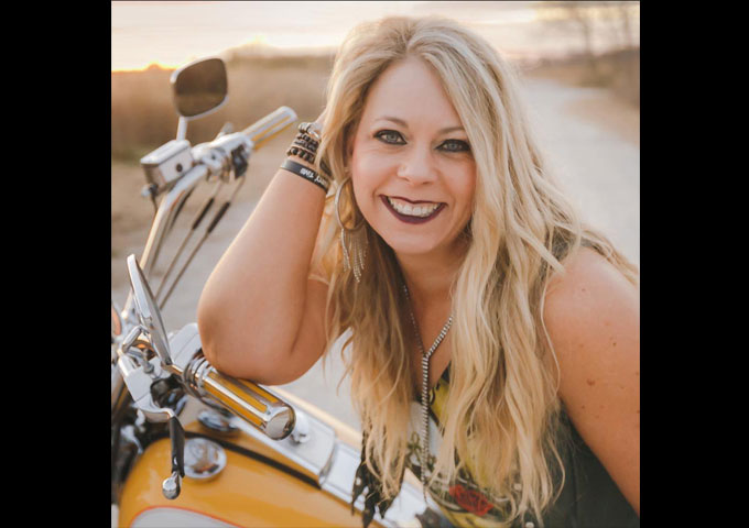 Jamsphere's tweet photo. 🎶 Exciting news! 🎶 Ronda Ray's electrifying track "Tiger Lily Girl" is now on heavy rotation on @JamsphereRadio! 🐅🌸 Turn up the volume and let the rock vibes take over. 🔥 #RondaRay #TigerLilyGirl #JamsphereRadio #MusicDiscovery #RockNRollMagic - https://t.co/pFSU3j2WyJ https://t.co/QBO4PrSQdE