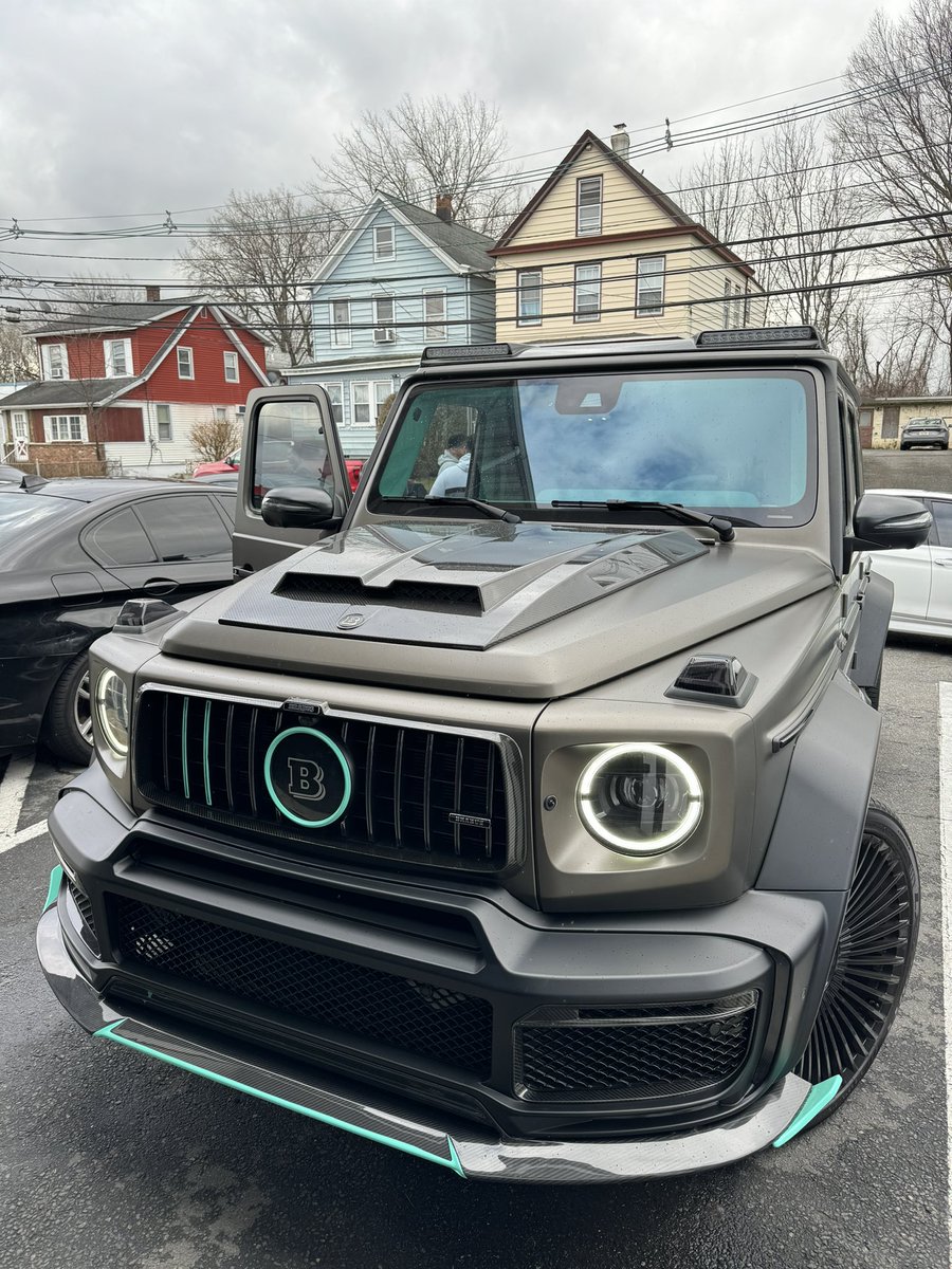 Brabus G800 x Tiffany Blue 🔥
When You Come To The Best You Get The Best  
#MLYFE #BRABUS