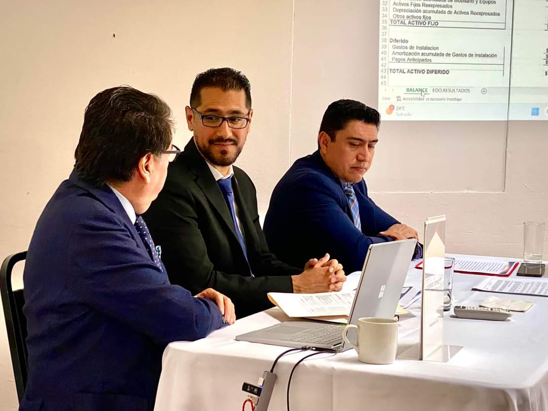 CANACINTRA_XAL's tweet photo. Se llevó a cabo la Sesión Anual Ordinaria de la Delegación #CANACINTRAXalapa, en este importante evento, el Mtro. Miguel Hernández Díaz, Presidente de la Delegación, presentó un detallado Reporte de Actividades de la Mesa Directiva el cual se analizó, discutió y se aprobó. https://t.co/sQ8RjXaZLa