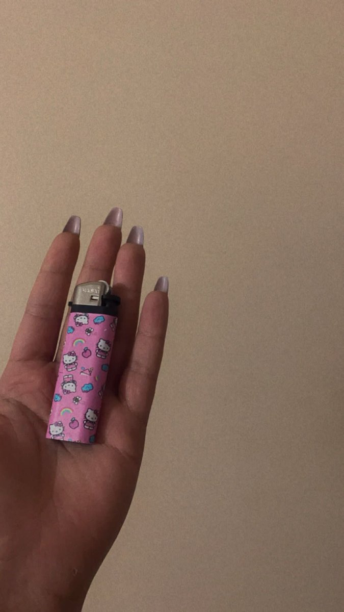 Çakmağıma bakın çabukkk 🥺😊😊