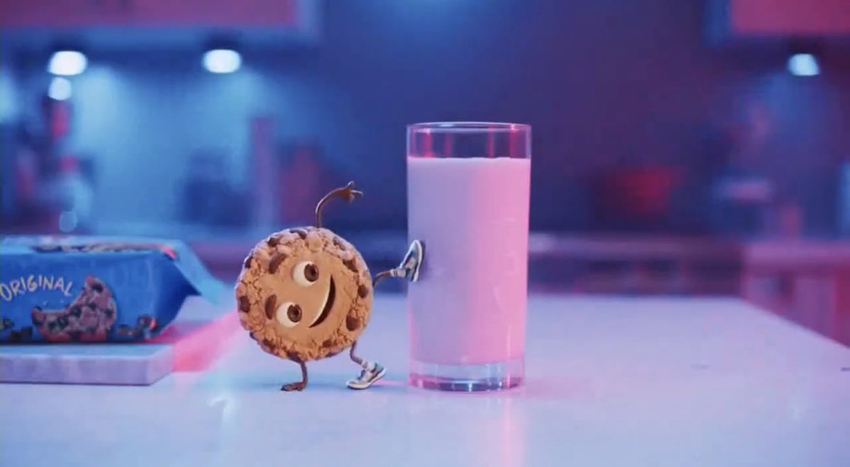 mrscottx's tweet photo. No they didn’t just have the Chips Ahoy cookie bustin down on a glass of milk 💀 https://t.co/oHKWWk6dSR