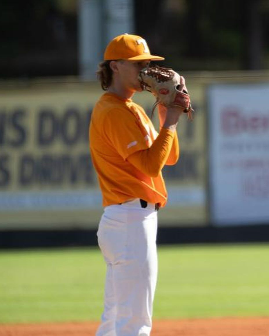 D1Baseball (@d1baseball) on Twitter photo Two-way player <a href="/b_sharp27/">Brayden Sharp</a> is a premium athlete who could be <a href="/Vol_Baseball/">Tennessee Baseball</a>'s center fielder of the future.
On the mound, he works quickly, using a fastball that reaches the low 90s and a mid-to-high-70s breaking ball.
Top Freshman Classes π d1ba.se/47Ie7jy Two-way player <a href="/b_sharp27/">Brayden Sharp</a> is a premium athlete who could be <a href="/Vol_Baseball/">Tennessee Baseball</a>'s center fielder of the future.
On the mound, he works quickly, using a fastball that reaches the low 90s and a mid-to-high-70s breaking ball.
Top Freshman Classes π d1ba.se/47Ie7jy