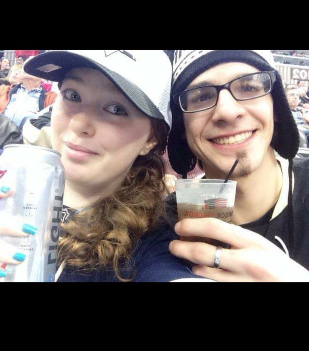 MrsBoomheadshot's tweet photo. @TheMikeyPasta Steelers, Penguins, and Pirate games. Im not a Pittsburgh Sports fan or anything 🤷‍♀️😂😂 https://t.co/KG1rdoXUTi