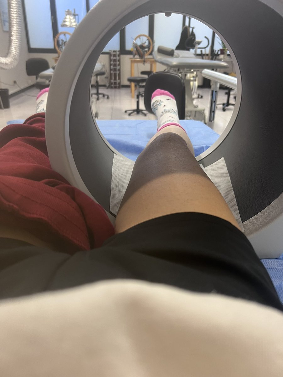 Beattrizdm's tweet photo. Se acabó la rehabilitación, las noches con dolor y el miedo a volver a coger la moto, esto último ha sido lo más fácil en realidad. https://t.co/aK1uxSPNCx