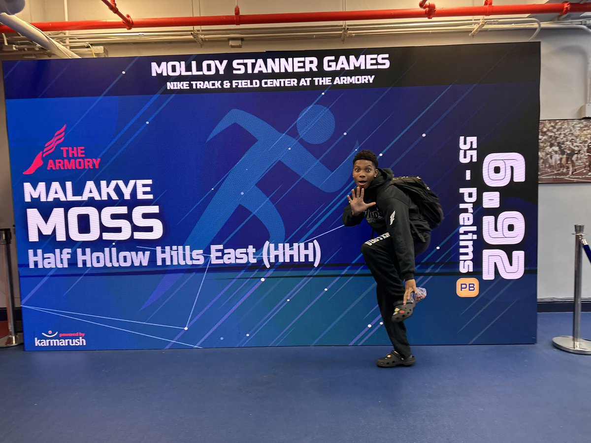 MalakyeMoss's tweet photo. Had a great day at the armory on 1/14/24. I am in lane 6. Pr’d with a 6.92 in the 55. Only up from here 🙏 https://t.co/40TB5Mfoqi