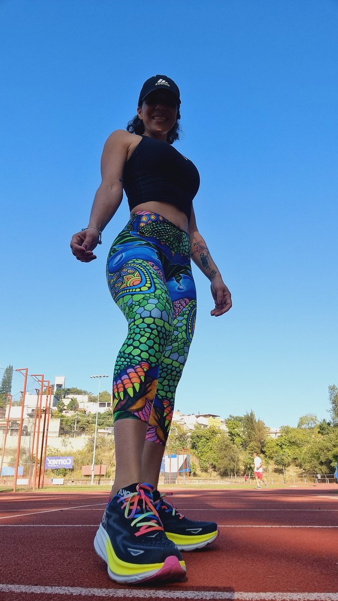 GreicyLanza's tweet photo. Tengo que respirar hondo y seguir. 🥵
5km
@ComuniRunners 🏃‍♀️🏃‍♀️🏃‍♀️🏃‍♀️🤸‍♀️
@CalaveraRunners 🔥
@MeEncantaCorrer https://t.co/0DjWFI4eG0