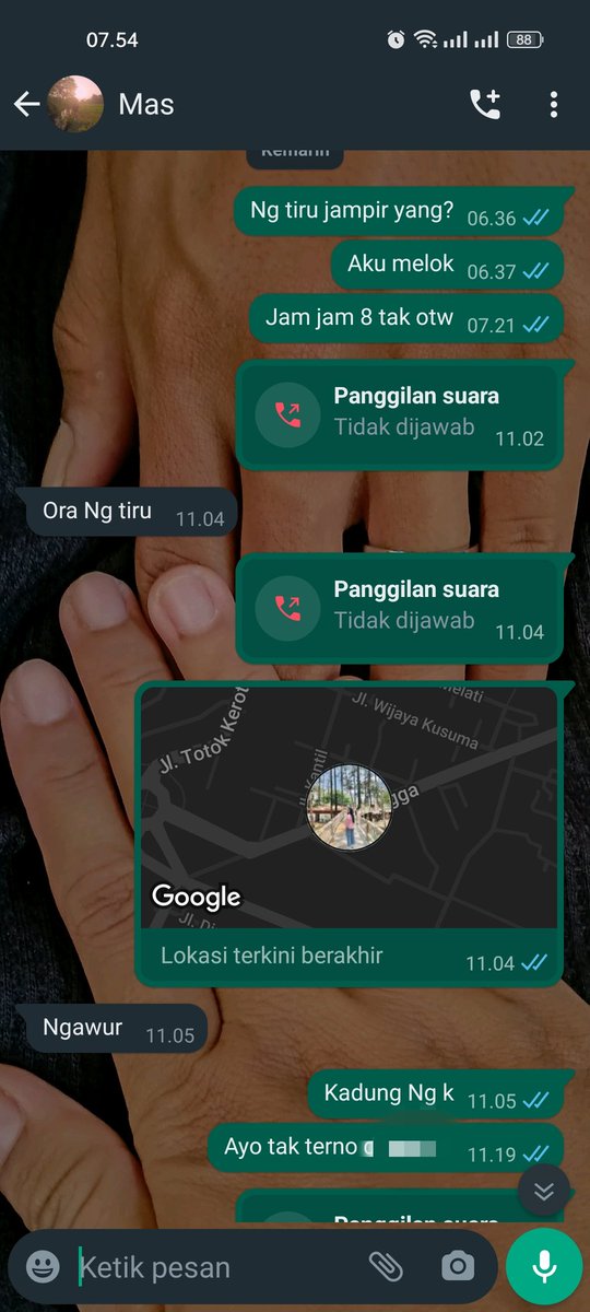 InikeFibri's tweet photo. Judulnya PP Kediri Sidoarjo, biar kita saling merayakan 💐 https://t.co/SJsPKoi3mX