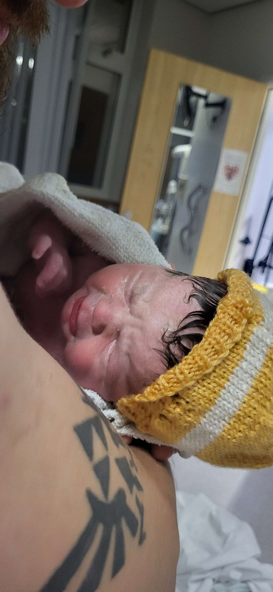 PhilKryl's tweet photo. 13 days early, but welcome to the world little man @MrsKryl https://t.co/J4xWgObghL