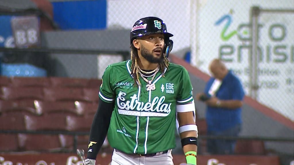 marcosmoralesf3's tweet photo. 🚨NOTICIA FALSA🚨
El Niño de San Pedro FERNANDO TATIS JR, hasta el momento seguirá jugando con las Estrellas Orientales.🙌🏾🙌🏾🙌🏾🙌🏾🙌🏾🙌🏾🙌🏾🙌🏾🙌🏾🙌🏾🙌🏾🙌🏾🙌🏾🙌🏾
#abrillar.💚⭐️🐘 https://t.co/qcsg31UBen