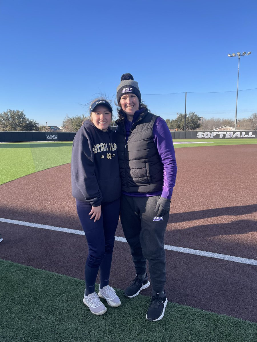 Bella Martin tweet media