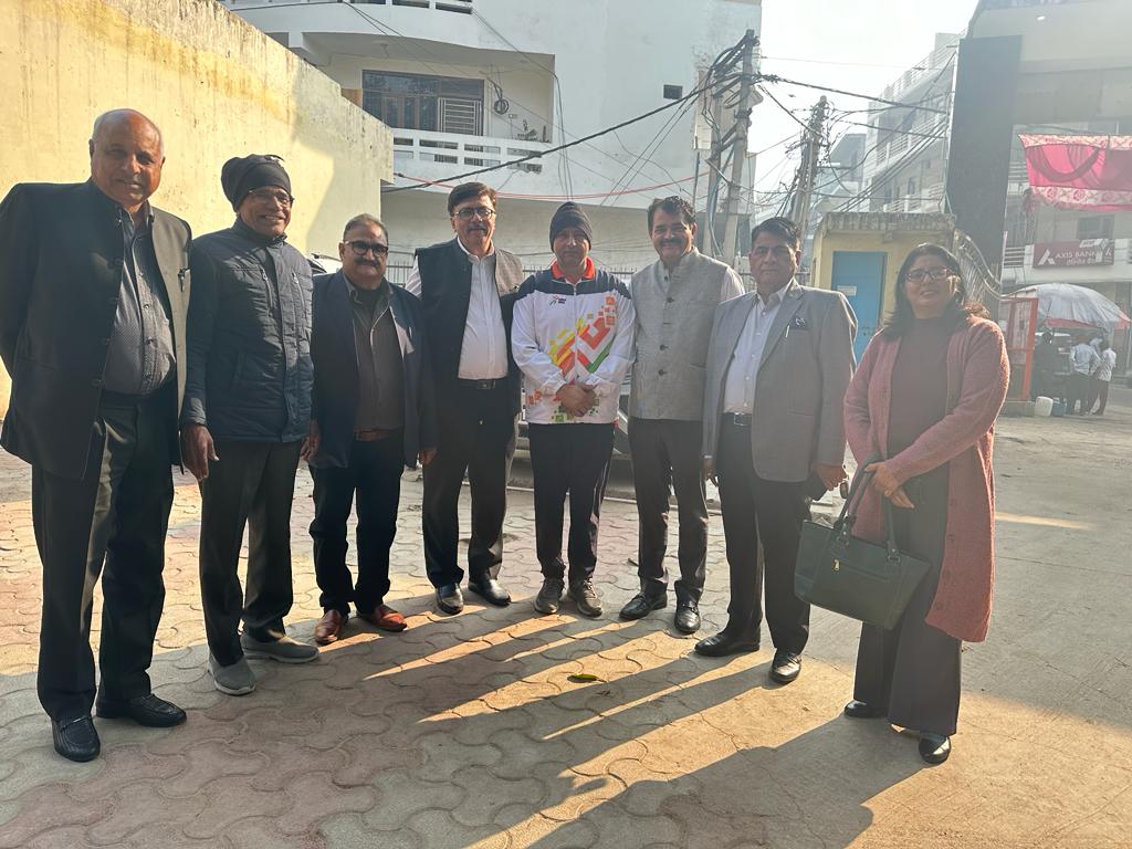 Parivartan_RWA's tweet photo. @69_colonies meeting with Shri Ramesh Bidhuri ji MP South Delhi for Regularisation of 69 Colonies declared Affluent. We are happy that the MP of our area has pushed the issue of our Regularisation in Parliament &amp; assured to be with us &amp; fight for our cause. https://t.co/YUN0GKo1Ze