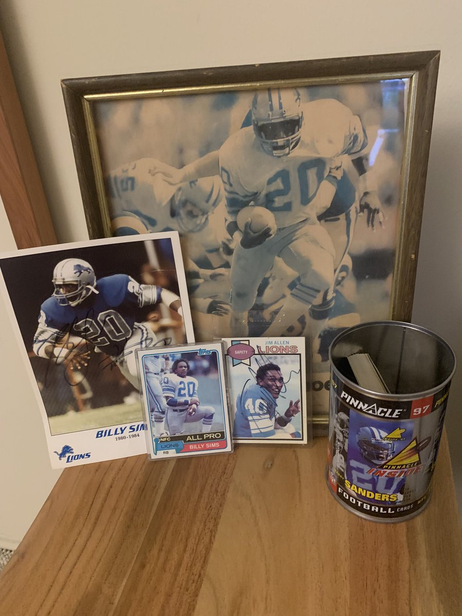 agenterob's tweet photo. Let’s Fucking Go #Lions!! Zoom Watch Party! My Good Luck Shrine to @RealBillySims , #SpiderJimmyAllen &amp; @BarrySanders is Up! #LFGL #OnePride @nealruhl @DarrenMcCarty4 @Spenmorax @RickFreitasJr1 @josuevizcay @woodwardsports @dfrivera06 https://t.co/awto03sVio