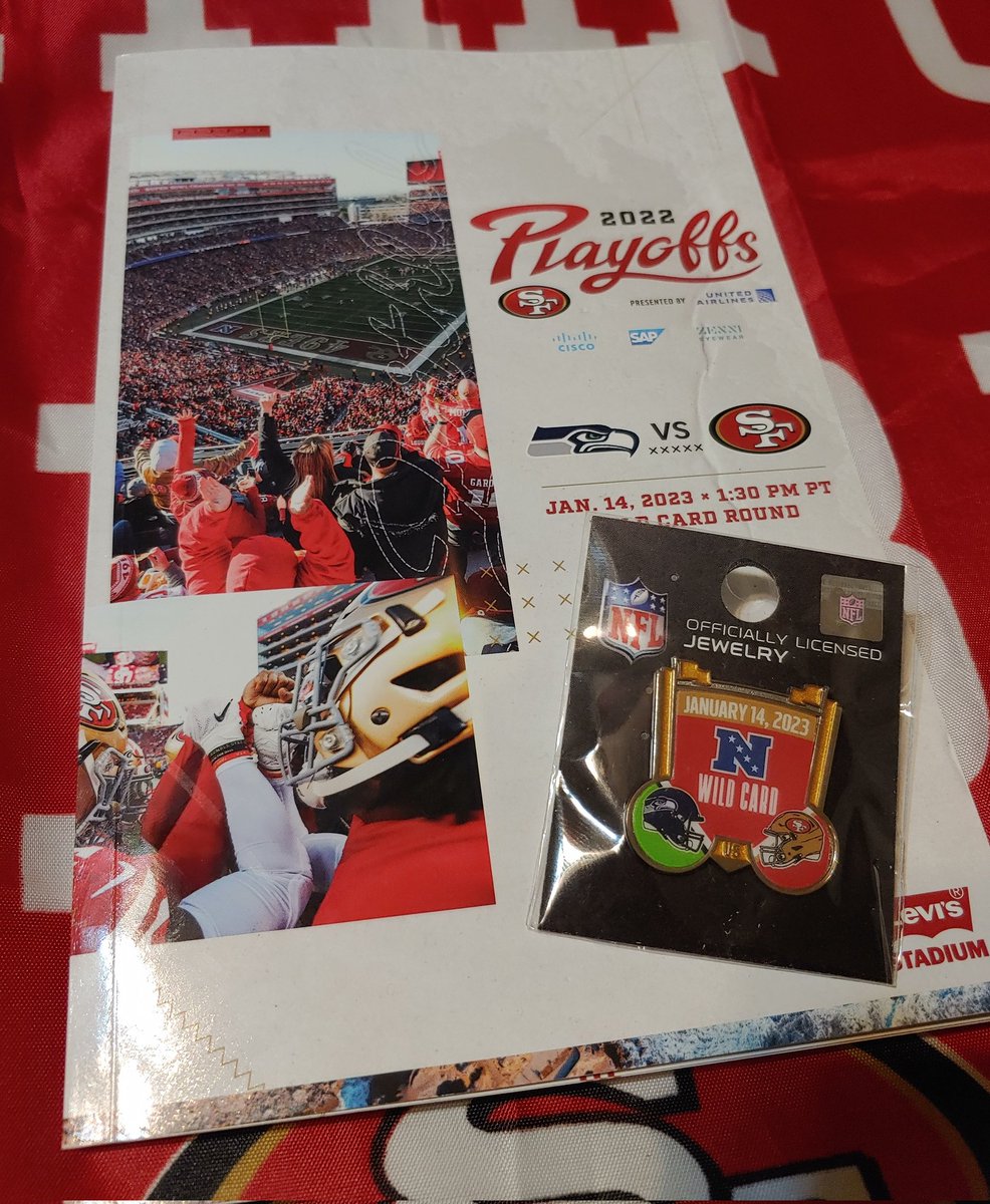 49erHodge's tweet photo. One year ago today, Brock Purdy got his 1st career playoff victory and the 49ers became 3-0 in the postseason at Levi's Stadium.
Retweet, ❤️ and comment a number between 1-500 (1 guess per Faithful).
First to guess the # correctly will win this GameDay program and pin 👇 https://t.co/aOrC0WsGMr