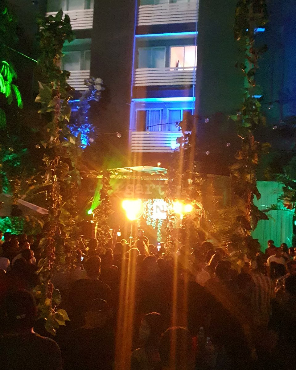 rossomusik's tweet photo. Primero fui a #biergartenpanama para la gran fiesta de #nature_rec con su invitado #kamilosanclemente. https://t.co/pdlhvpTBHi