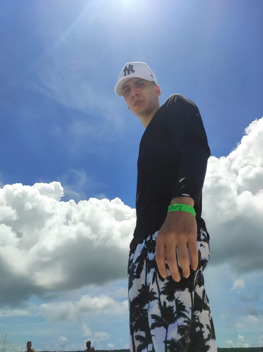 DavidComari tweet picture
