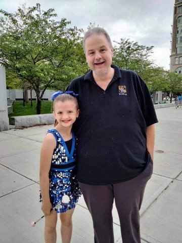 MissyE418's tweet photo. @BBBaumgartner @KateFlannery @jennafischer @AngelaKinsey

As you may or may not remember, my brother is a bartender at Poor Richards in good Ol Scranton Pa! He is in need of open heart surgery and my siblings are organizing a fundraiser for him - if there is anything you can do. https://t.co/kZnqVvxEp6