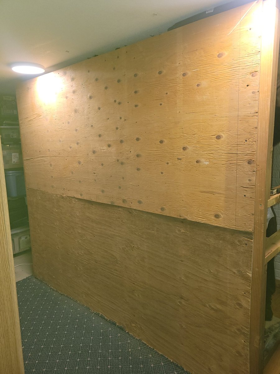 annsprinklenarr's tweet photo. It's happening! The booth is coming together! Almost there...
#soundbooth
#audiobooknarrator
#narratorlife
#measuretwicecutonce https://t.co/L0tFQifGoO