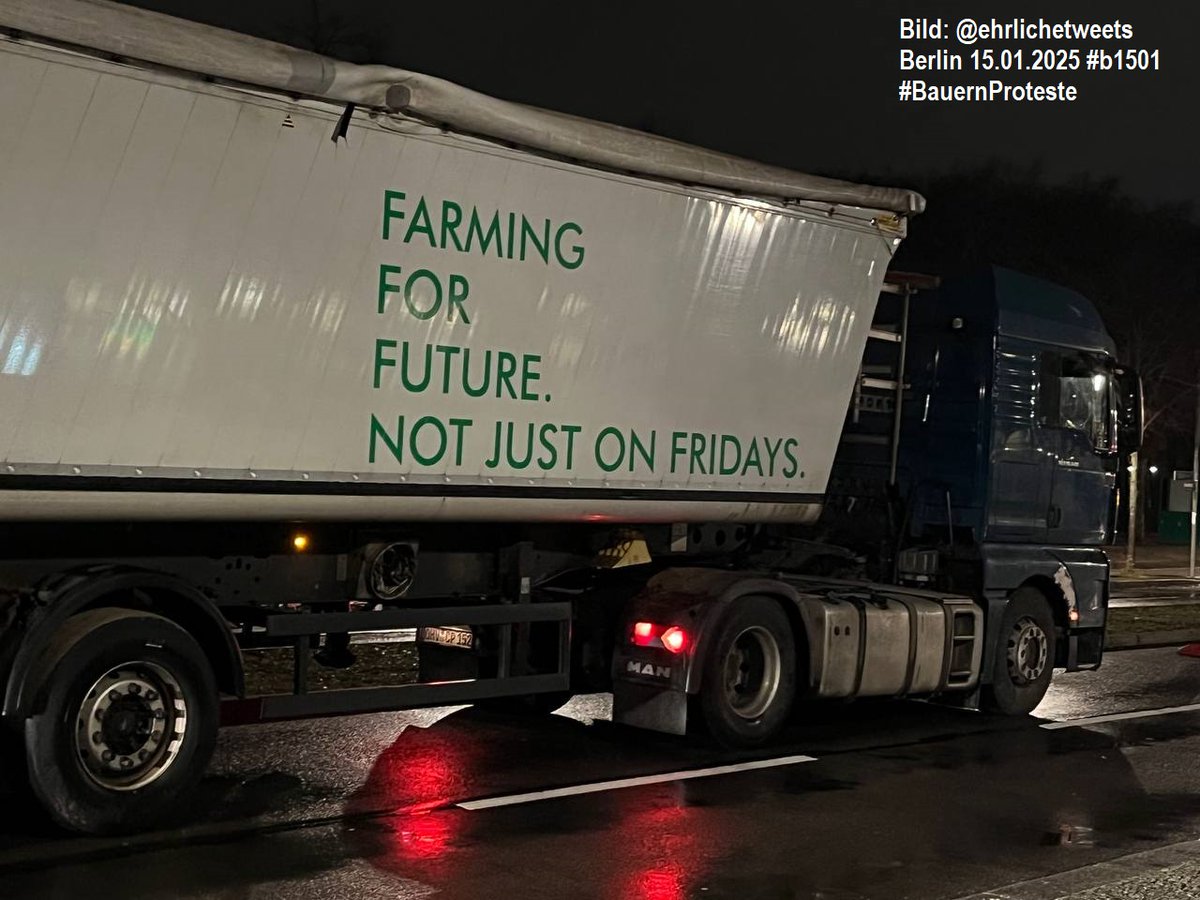 ehrlichetweets's tweet photo. #FarmingForFuture - not just on Fridays.
Berlin 15.01.2024 at 02 : 36 hrs CET
Have a look at this, .@FridayForFuture #FridaysForFuture. Can we call that #FarmersForFuture, maybe?
#BauernProteste #b1501 https://t.co/DJLhSqA8a9
