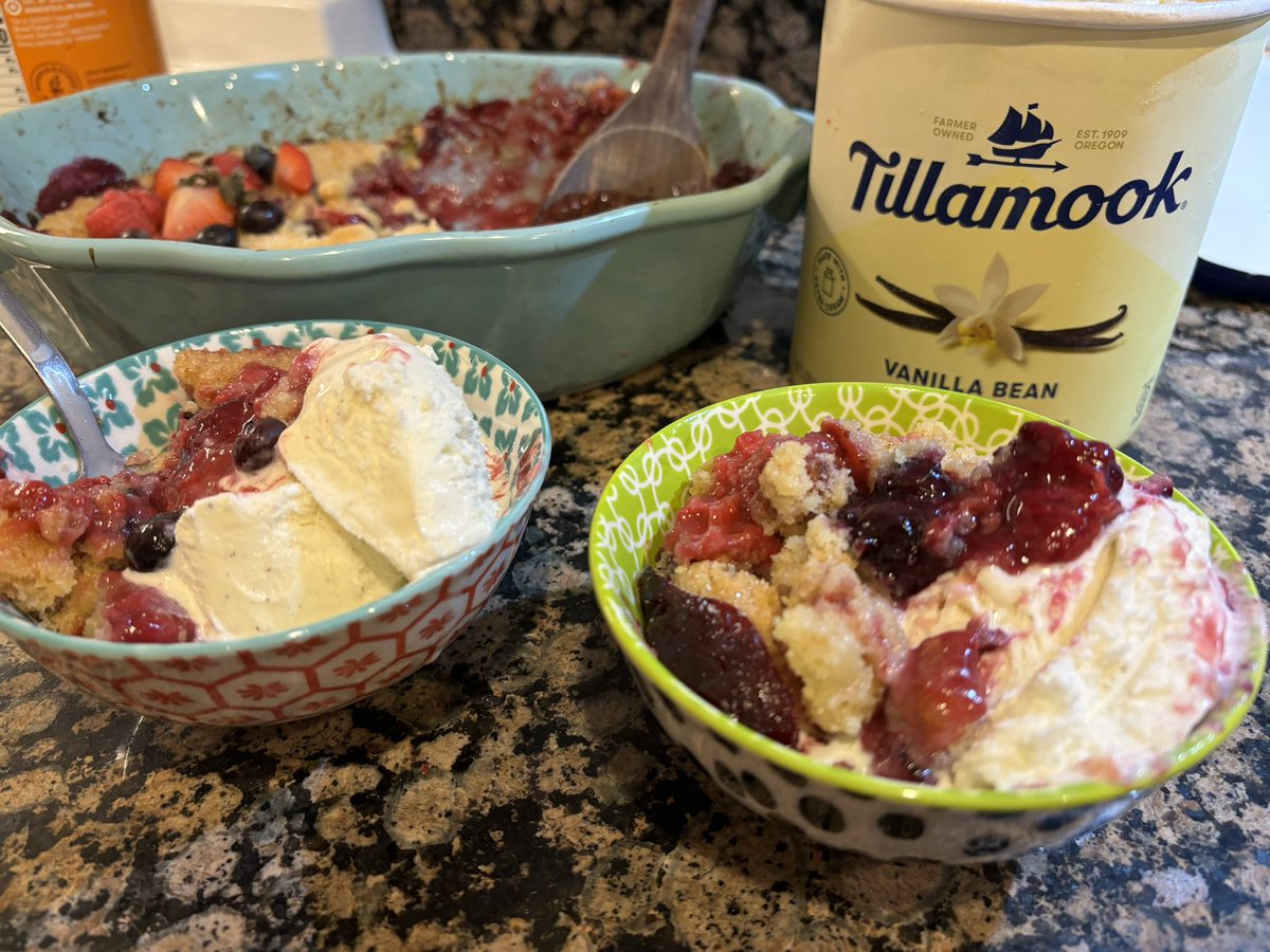 Not quite Sundae-Sunday as we usually do but dessert was amazing! Berry cobbler. My family missed me. Glad I didn’t miss Sunday. #tonightsdinner #dessert