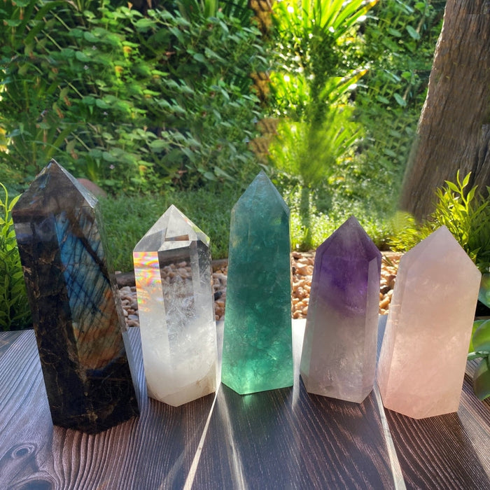 Cryptoreaperrr's tweet photo. 5-Piece Large Crystal Generator Kit 🔥🔥 https://t.co/s5vDVWAC9m https://t.co/xowtg2haMF