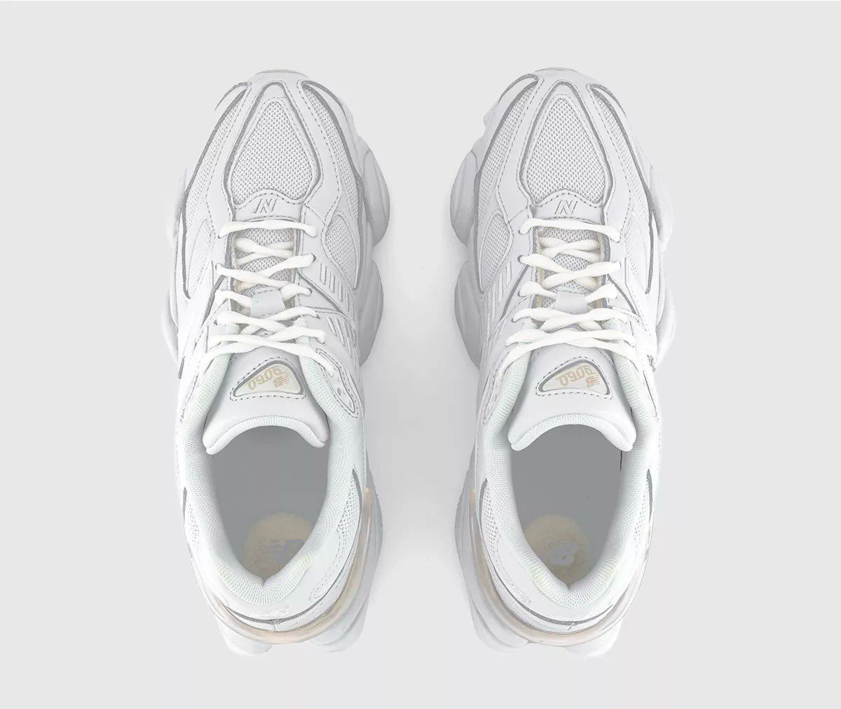 New Balance 90/60 “Triple White”が登場［U9060NRJ］［ニューバランス