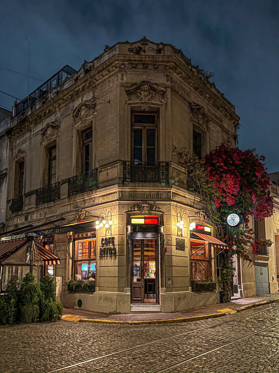 FabriCaradonna's tweet photo. Ciudad de Buenos Aires 🌙 https://t.co/fVw3jeSovn